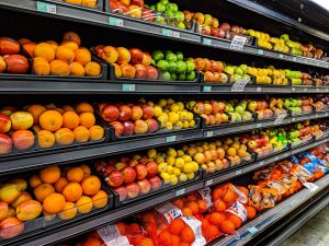 Photo Retail store shelves